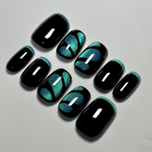 Clove's Nails