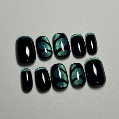 Clove's Nails