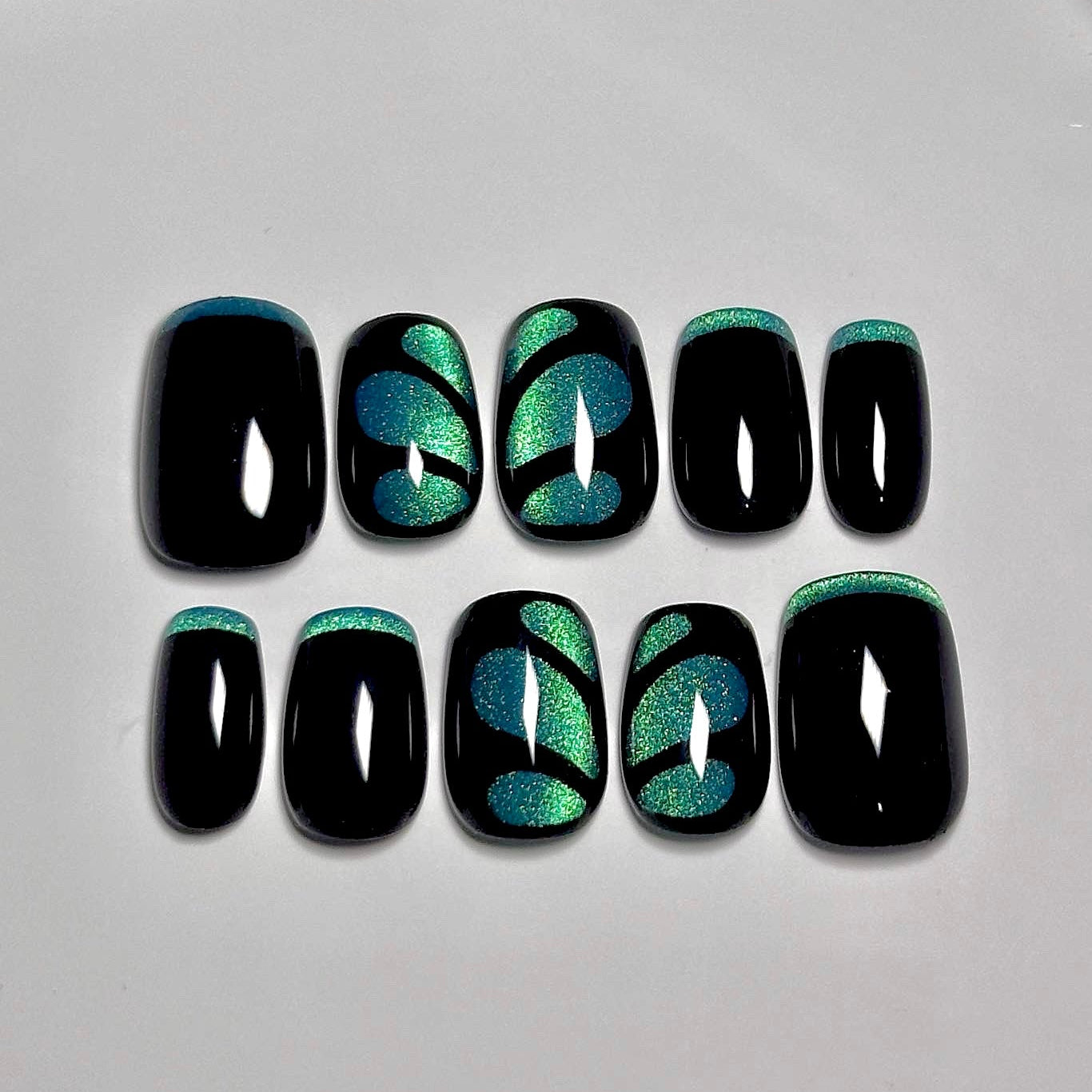 Clove's Nails