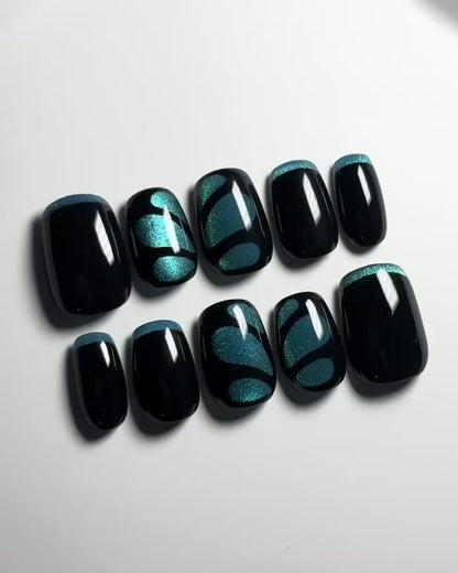 Clove's Nails